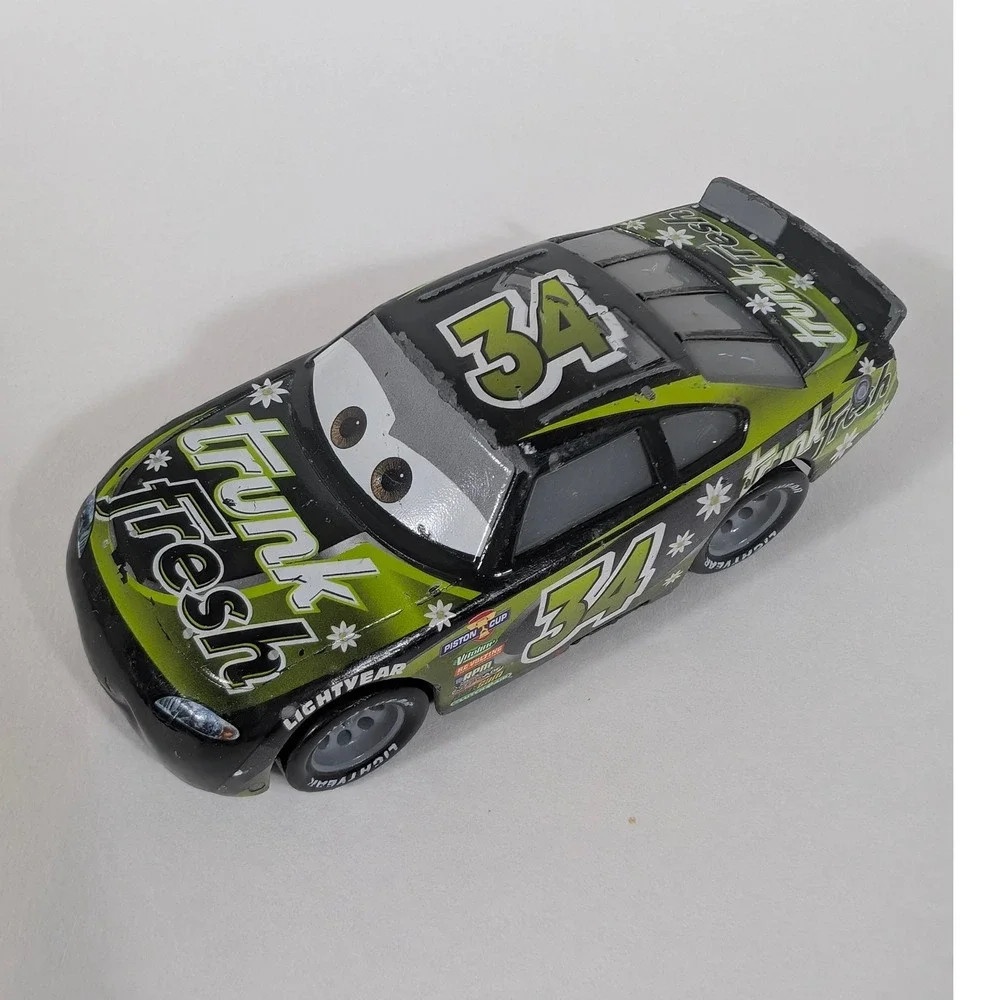 Disney Pixar Cars Trunk Fresh No 34 Dirkson D Agostino Diecast Piston Cup Racer